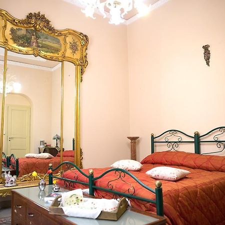 La Casa Di Via Narbone Hotel ปาแลร์โม ภายนอก รูปภาพ
