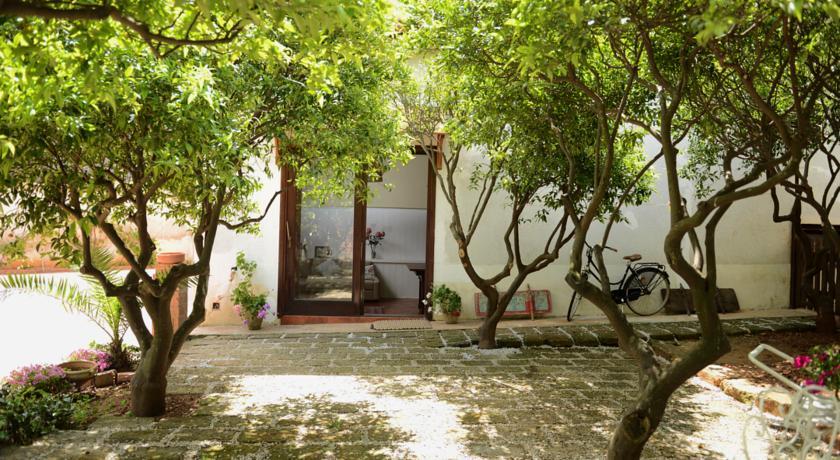 La Casa Di Via Narbone Hotel ปาแลร์โม ภายนอก รูปภาพ